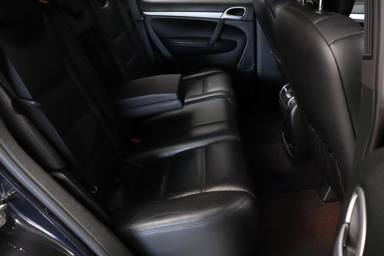 Automatic Porsche Cayenne 2009 for sale