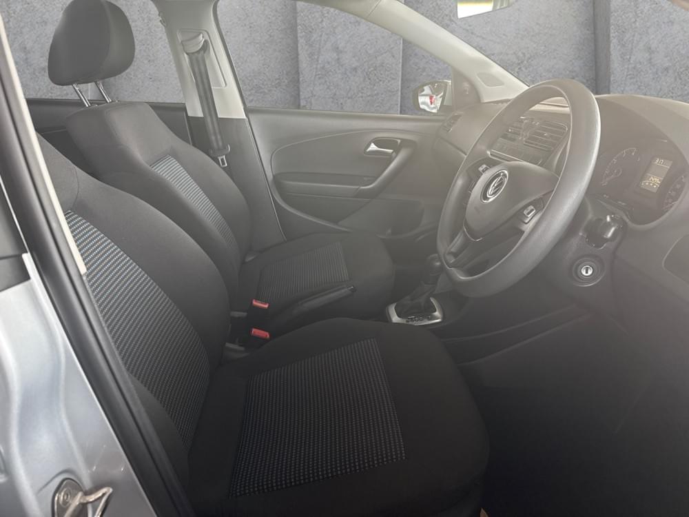 Volkswagen Polo Vivo Hatch 1.6 Comfortline Tiptronic