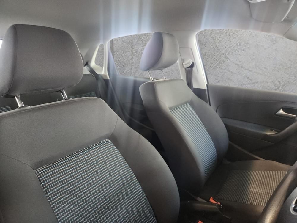 Volkswagen Polo Vivo Hatch 1.6 Comfortline Tiptronic