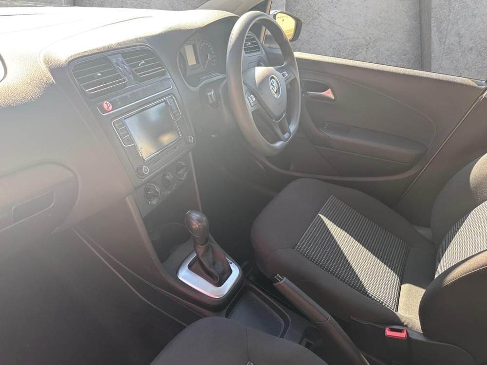 Volkswagen Polo Vivo Hatch 1.6 Comfortline Tiptronic