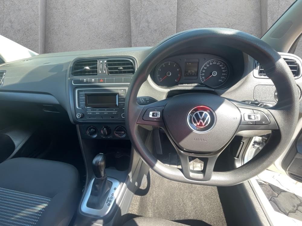 Volkswagen Polo Vivo Hatch 1.6 Comfortline Tiptronic