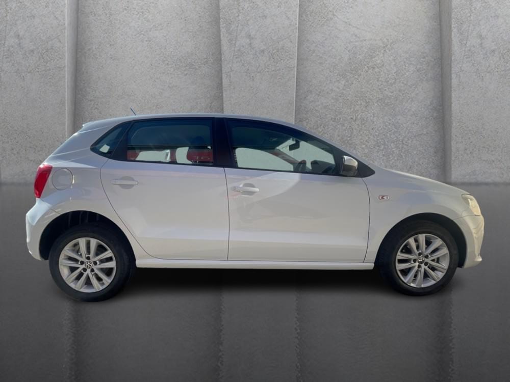 Volkswagen Polo Vivo Hatch 1.6 Comfortline Tiptronic