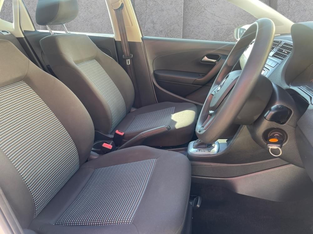 Volkswagen Polo Vivo Hatch 1.6 Comfortline Tiptronic
