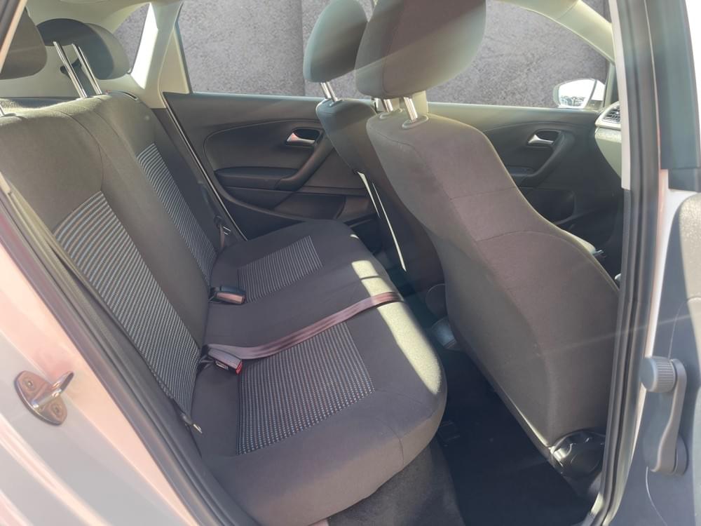 Volkswagen Polo Vivo Hatch 1.6 Comfortline Tiptronic
