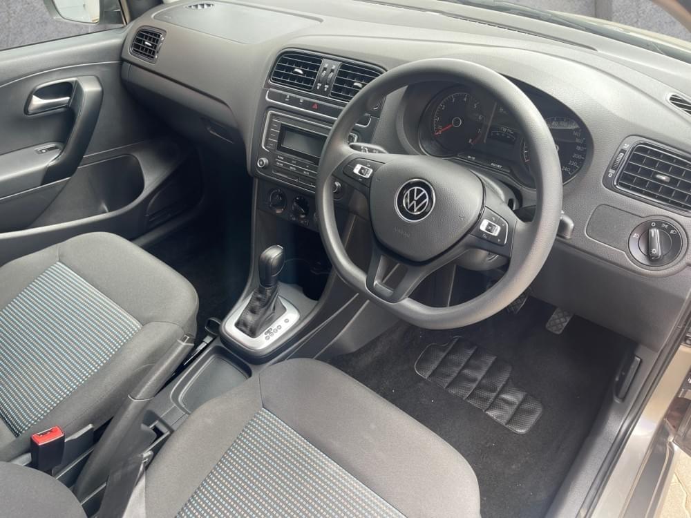 Volkswagen Polo Vivo Hatch 1.6 Comfortline Tiptronic